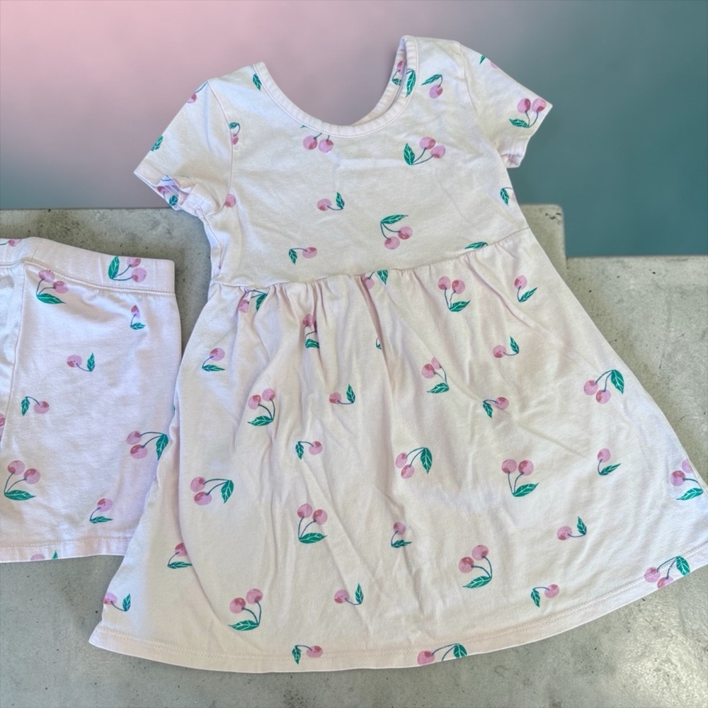 babyGAP Cherry Print Dress Shorts 2-Piece Set 4T Pink Green Summer Kids